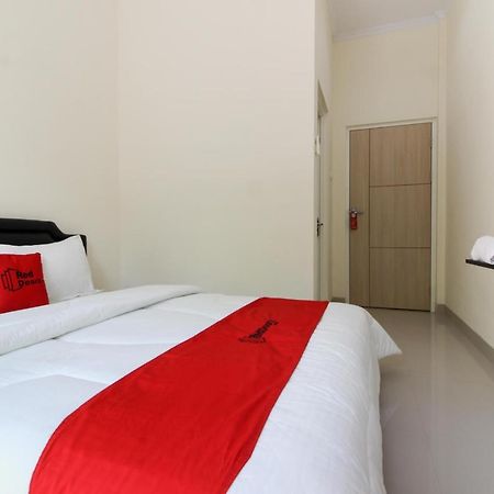 Reddoorz Near Jogja City Mall 3 Sleman (Yogyakarta) Exterior foto